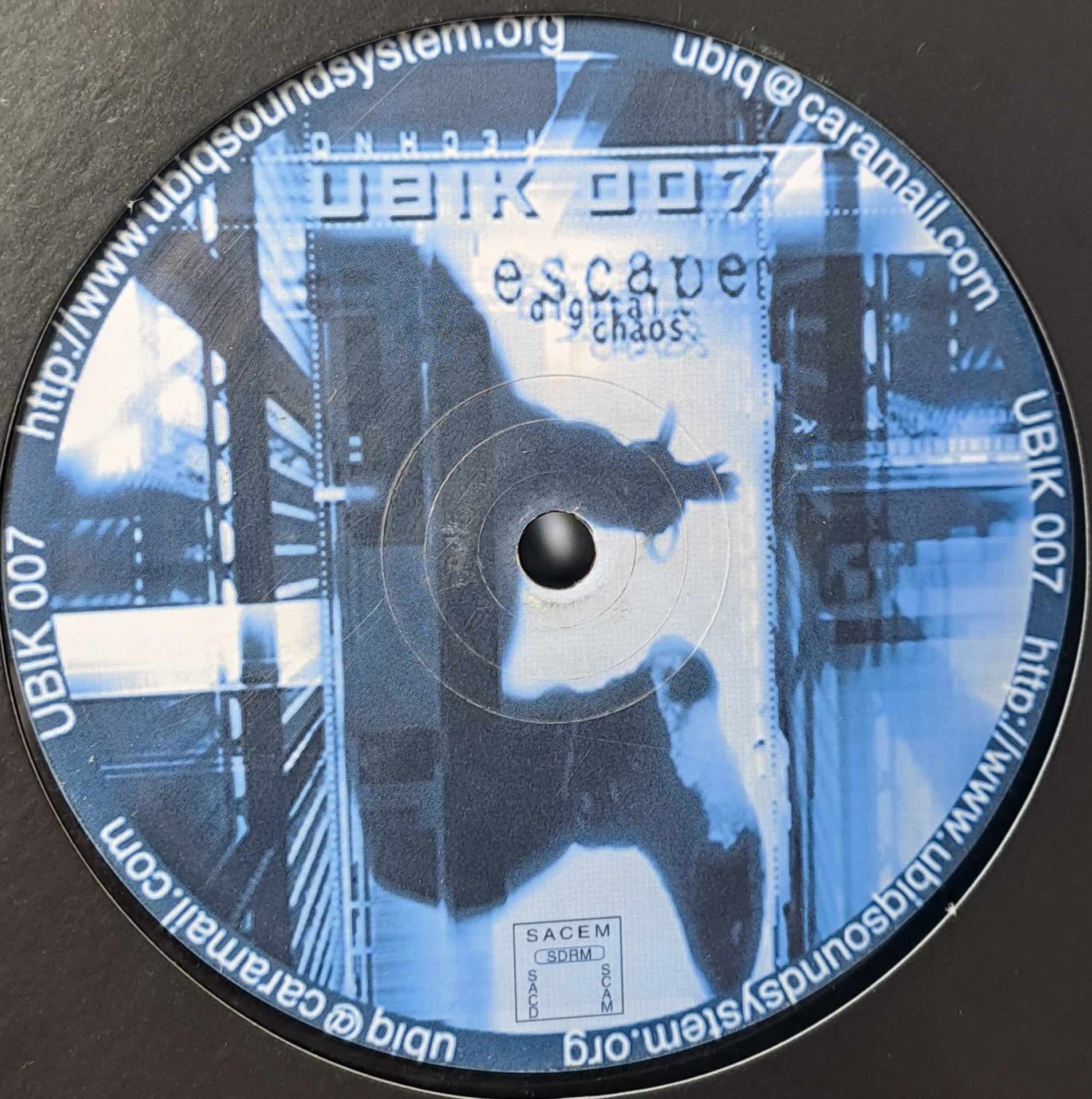 Ubiq Extension 007 - vinyle freetekno